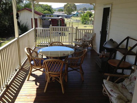 Tenterfield Luxury Historic C1895 Cottage - Holiday Adelaide 2