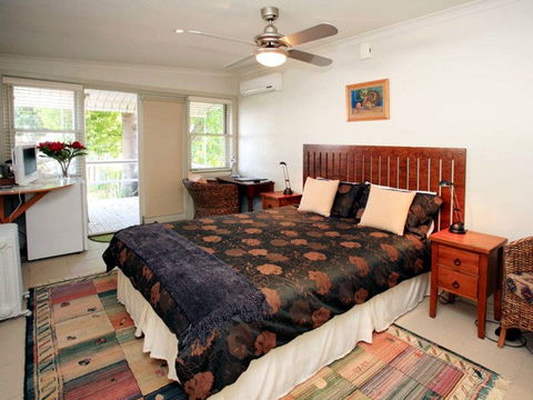 The Bank Guesthouse - Holiday Adelaide 4