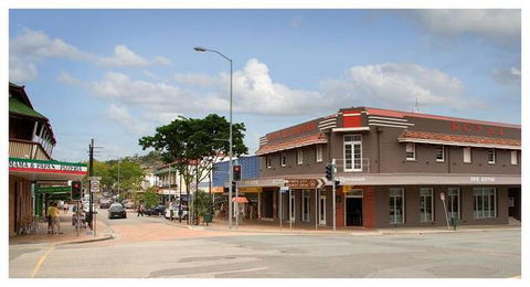 The Royal Hotel - Holiday Adelaide 0