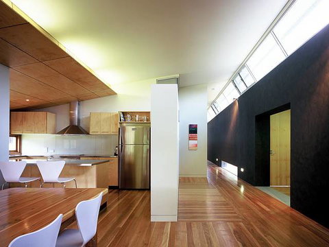 The Vintry - Holiday Adelaide 3