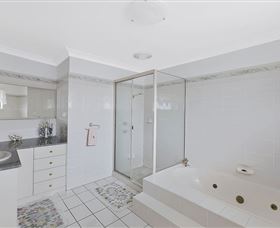 Waterfront Paradise - Holiday Adelaide 4