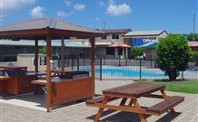 Ashwood Motel - West Gosford - Holiday Adelaide 0