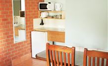 Catalina Motel Lake Macquarie - Toronto - Holiday Adelaide 2