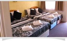 Central Motel Glen Innes - Glen Innes - Holiday Adelaide 0