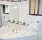 Hilltops Retreat Motor Inn - Young - Holiday Adelaide