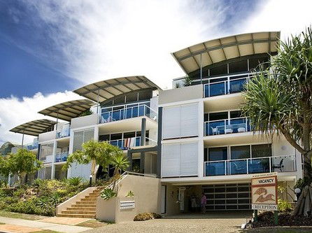 Aqua Promenade Beachfront Apartments - Holiday Adelaide 0