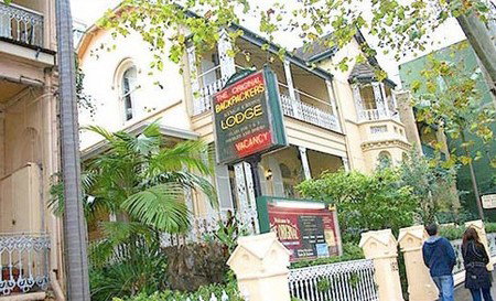 The Original Backpackers Lodge - Holiday Adelaide 3