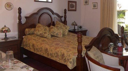 Muscatels - Holiday Adelaide 0