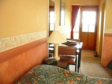 Milton Village Motel - Holiday Adelaide 1