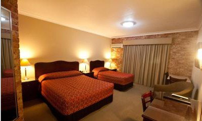 Endeavour Court Motor Inn - Holiday Adelaide 2