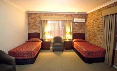 Endeavour Court Motor Inn - Holiday Adelaide 5