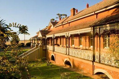 Hermitage Hill Resort And Conference Centre - Holiday Adelaide 0