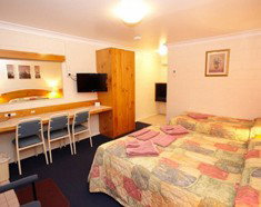 Alabaster Motel - Holiday Adelaide 5