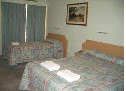 Kidman Wayside Inn Motel - Holiday Adelaide 4