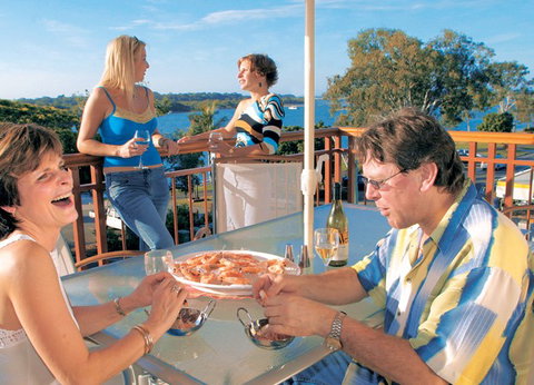 Colonial Resort Noosa - Holiday Adelaide 1