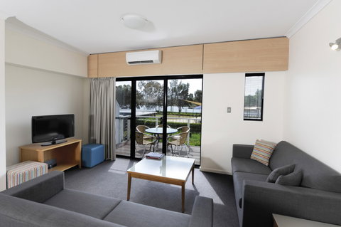 Assured Ascot Quays Apartment Hotel - Holiday Adelaide 5