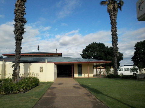 Coro Motel - Holiday Adelaide 0