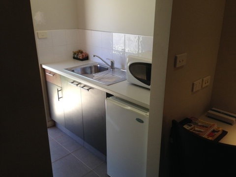 Coro Motel - Holiday Adelaide 3