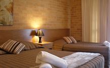 White Lanterns Motel - Armidale - Holiday Adelaide 0