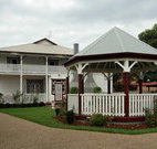 California Manor Bed and Breakfast - - Holiday Adelaide