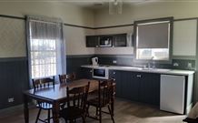 Wagga Wagga Country Cottages - - Holiday Adelaide 6