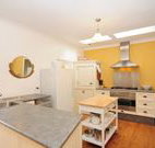 Bi J's - Holiday Adelaide