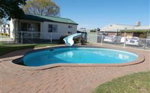 Yellowbox Country Cabins - Holiday Adelaide 4