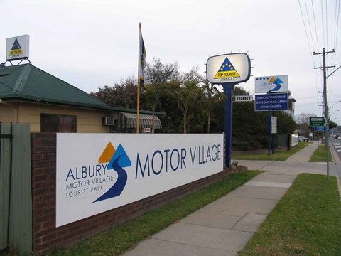 Albury-Wodonga YHA - Holiday Adelaide 2