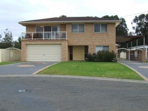 Greenwell Point Bowling And Sports Club Accommodation - Holiday Adelaide 6