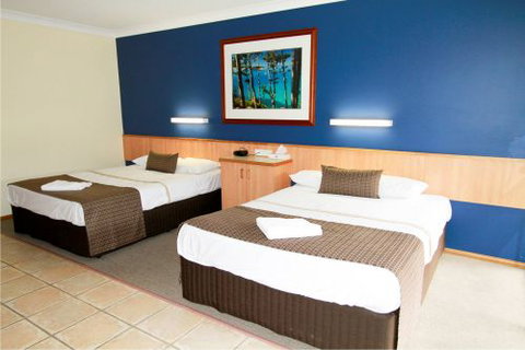 The Reef Gateway Hotel Motel - Holiday Adelaide 5