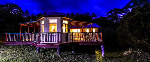 Noosa Avalon Farm Cottages - Holiday Adelaide 0