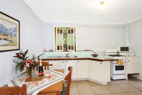 Noosa Avalon Farm Cottages - Holiday Adelaide 13