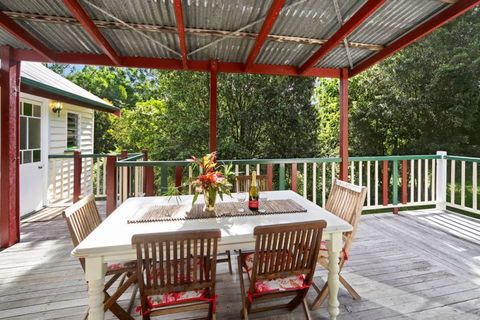Noosa Avalon Farm Cottages - Holiday Adelaide 14