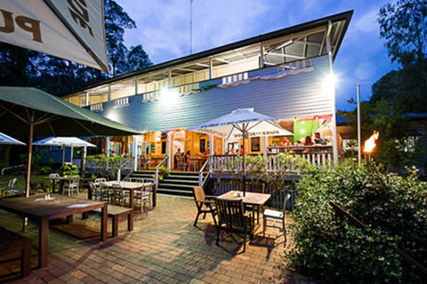 Noosa Heads YHA - Holiday Adelaide 1