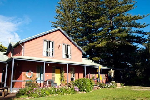 Dunsborough YHA - Holiday Adelaide 8