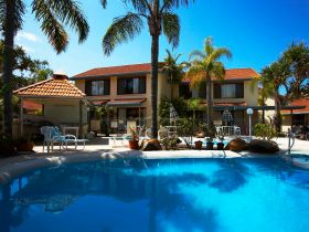 Wolngarin Holiday Resort - Holiday Adelaide 0