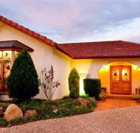 Woodfern Lodge - Holiday Adelaide