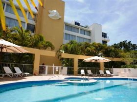 Las Rias Luxury Apartments - Holiday Adelaide 2