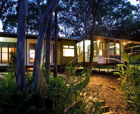 Eumarella Shores Noosa Lake Retreat - Holiday Adelaide 3