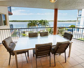 On The River Holiday Apartments - Holiday Adelaide 3