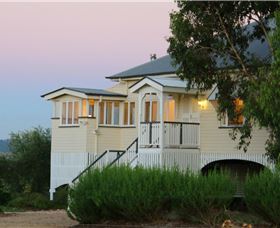 The Grove Cottage - Holiday Adelaide 1