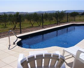 The Grove Cottage - Holiday Adelaide 3