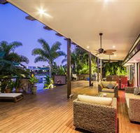 The Tropics at Vogue Holiday Homes - Holiday Adelaide