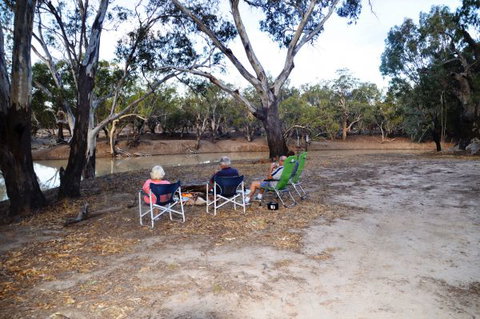 Beds In The Barwon - Holiday Adelaide 6