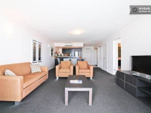 Central Ballina Executive Apartment - Holiday Adelaide 0