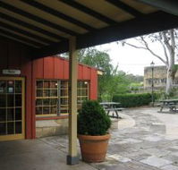 Surveyor General Inn - Holiday Adelaide