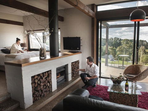 Borrodell Vineyard Accommodation - Holiday Adelaide 0