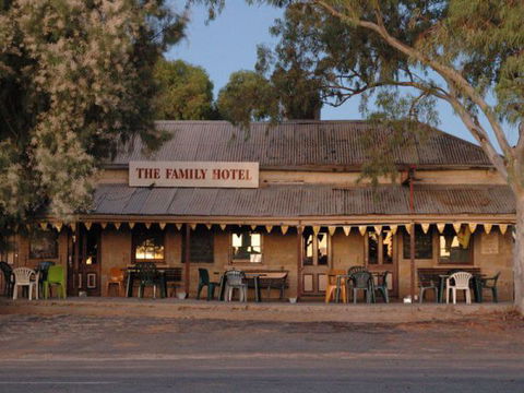 The Family Hotel - Holiday Adelaide 3