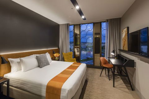 Vibe Hotel Canberra - Holiday Adelaide 2