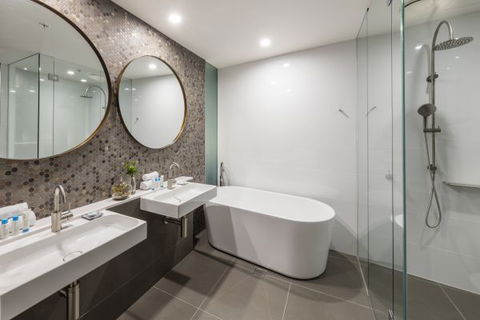 Vibe Hotel Canberra - Holiday Adelaide 3